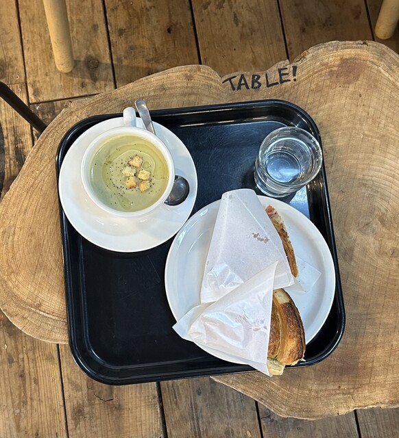 ゼブラ コーヒーアンドクロワッサン 津久井本店 （ZEBRA Coffee