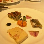 オザミ・デ・ヴァン - オードブル盛り合わせ