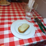 OSTERIA NAKANO - 白ごまパン　ほんのりシナモン