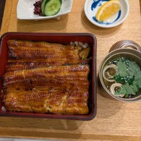 割烹蒲焼 横浜八十八 吉田町店 - 「鰻重」には「肝吸い」をつけてもらいました。