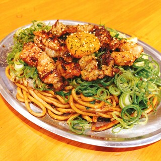 国産ホルモン×九条ネギの名物「ネギホル焼きそば」◎