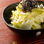 Gottsui - 『　しゃきっと白菜サラダ　』 自家製ドレッシングのしゃっきりサラダです。一度食べればやみつき間違いなし♪ 