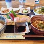 魚肴酒場 よし - 