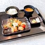 エリエールゴルフクラブ - 鶏もも肉のしぐれ膳