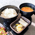 エリエールゴルフクラブ - ご飯、味噌汁、漬物