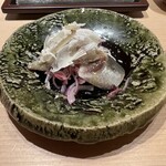 すが弥 - イワシのオイルサーディン風　6日熟成　イタリア産タマネギと