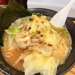 横浜家系らーめん 奏家 - 料理写真:ラーメン（キャベツトッピング）
