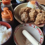 八永南部家敷 - 料理写真:唐揚げ定食(5個)