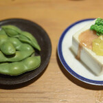 大衆酒場ナツメロ - ミニチュアの枝豆&奴さん