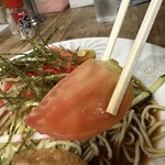 しみづ食堂 - 【2025.8.28(木)】冷し中華に入っているトマト