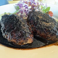 上野洋食遠山 - デミグラスソースハンバーグ