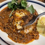 カレーライス専門店 ブラザー - ライスは通常の200gではちょっと少ないので次回は+100円で大盛りにします。