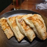 ソウルフードインディア 水道橋店 - ガーリックチーズナン