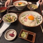 中落ち100円の居酒屋 まぐろんち - 