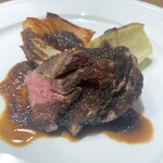 モトマチ ティモ - お肉、脂少ないけど柔らかいし、おソースもとっても美味しいです！