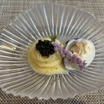 Ueda - 蛤とキャビアのカッペリーニ。