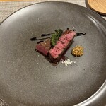 Ueda - 鹿児島牛、赤身肉シンシンのステーキ