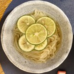 立呑み とだか - スダチの冷麺
      2025年8月28日