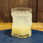 立呑み とだか - レモンスカッシュ
      2025年8月28日
