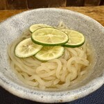 立呑み とだか - スダチの冷麺
      2025年8月28日