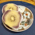 立呑み とだか - キウイの大福
      2025年8月28日