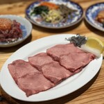天満 カウンター焼肉 うしすき - 