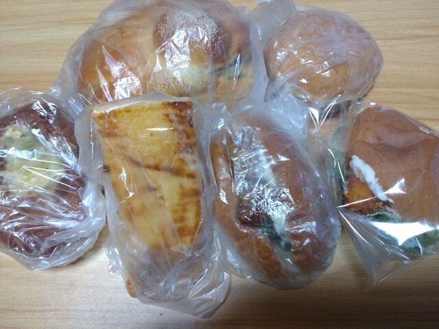 石窯パン工房 パンセ 鈎取本店（Pensee） - 八木山動物公園（パン）の写真