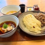 Ramen FeeL - FeeL つけ麺スープダブル 2300円
      麺大盛り +200円