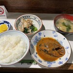蜂屋 - 鯖の味噌煮とほうれん草のお浸し