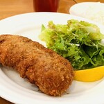 カスタネット - ランチのメンチカツ