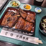 丸共 清水屋 - 料理写真:うな重（上）