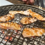 ホルモン焼肉 はやぶさ - 