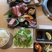 近江うし焼肉 にくTATSU 銀座店 - 