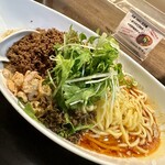 四川担担麺 阿吽 - 