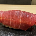 鮨 こん藤 - 血合い際のトロ　◎◎