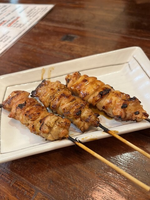 ラッキーちゃん 21ケ 備前焼 B 350円の焼きそばが名物・浅草地下街の「福ちゃん」で勇気をとても出し