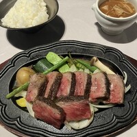 神戸牛炉釜炭焼ステーキ IDEA 銀座 - 
