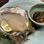 天ぷら 日本料理 あら川 - 岩ガキ
