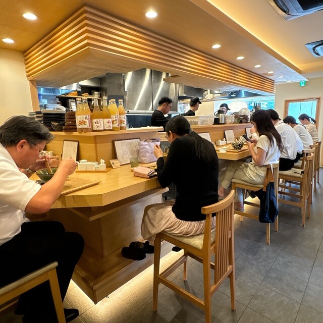 Yamacho Iyasaka Honmachi Dori photo 4