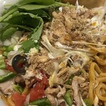 麺屋 伍利羅 - たっぷりの野菜に魚粉