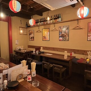 【空間】東通商店街すぐ、沖縄の風を感じるひとときを