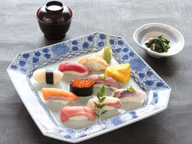 Sushi Taka Shimotakaido Asahi Zushi Sohonten photo 2