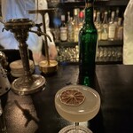 バー トレンチ - 