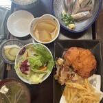 居酒屋 姫咲丸 - イワシ刺し、出来たてさつま揚げ、新生姜のかき揚げ定食