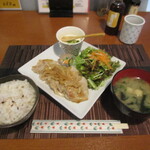 麹料理ごはん - 豚のしょうゆ麹しょうが焼き定食