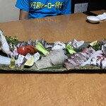 しゅうちゃん - 大分で食べた中では一番新鮮なお任せ刺身。