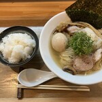 らーめん 心麦 - 冷やし塩ラーメン 味玉 ライス