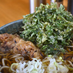 石かわ - かけそば＠税込350円＋春菊天＠税込100円＋ゲソ天@税込150円