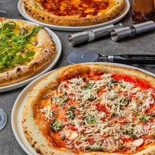 ビザ窯で焼き上げる本格PIZZAをご堪能ください！
