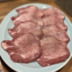 炭火焼肉ホルモンさわいし - 